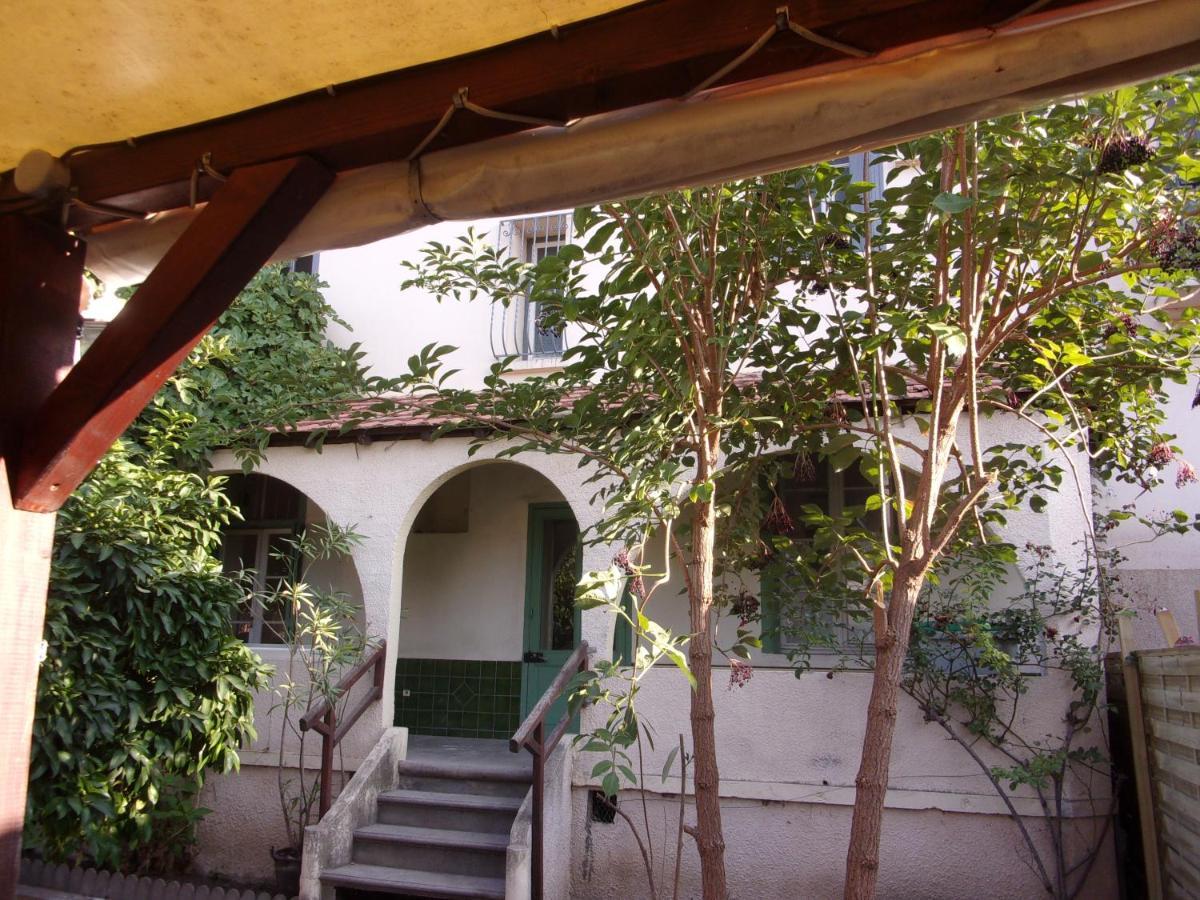Chez Jean Villa Millas Exterior photo